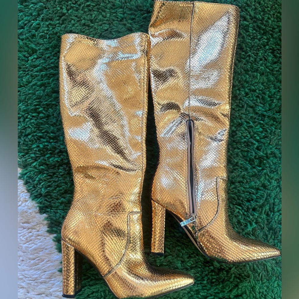 Marc Fisher LTD Giancarlo Heeled Boots Sz 7.5 Knee High Gold Snake Suede Leather
